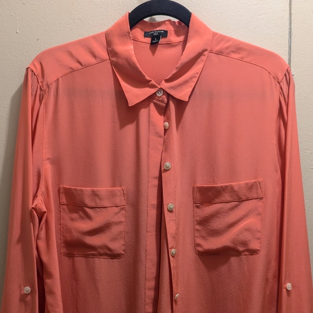 Anne Klein Peach Long Sleeve Roll Tab Pockets Button-Down Silk Collar Shirt- L - Picture 4 of 12
